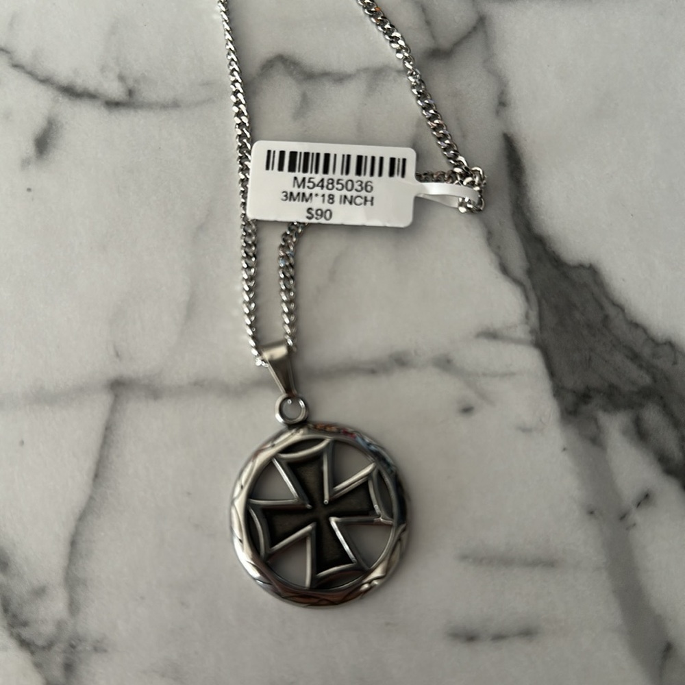 Silver chain 18 inch with pendant - Picture 3 of 4